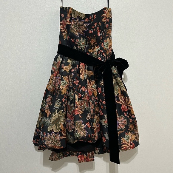 Cara Cara Strapless Bubble Veronica Mini Dress in Multi Jacobean Black - 4 - Picture 3 of 7